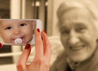 Jaka jest różnica między wywiadem a rozmowa?